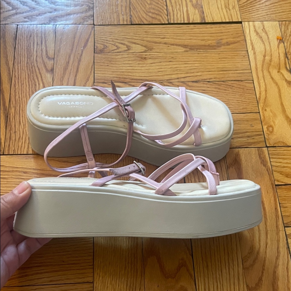Vagabond Lilac Strappy Platform Sandals - Picture 3 of 12